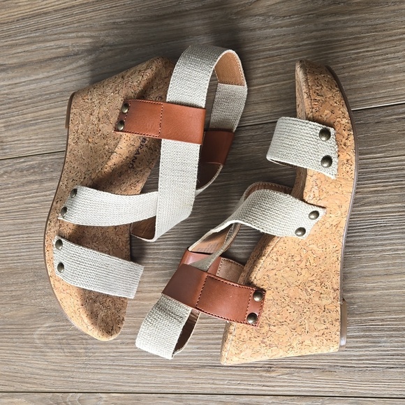 NWOT Lucky Brand Marla Cork Wedge Sandals - Picture 5 of 9